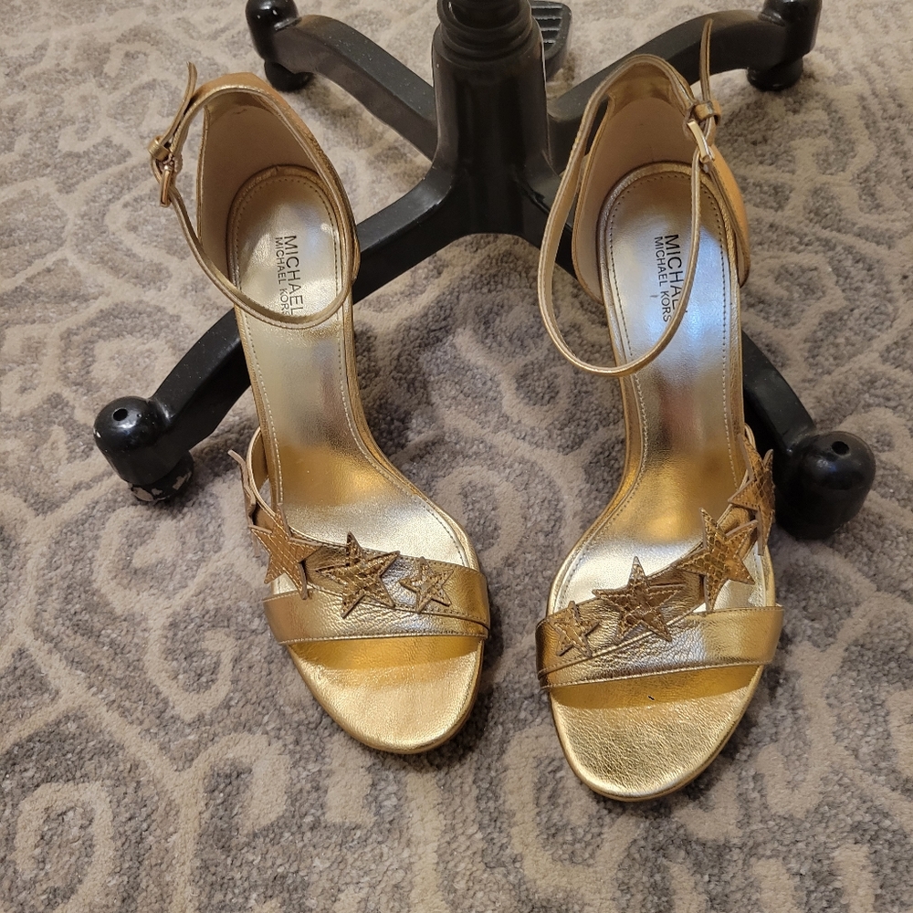 Gold shoes